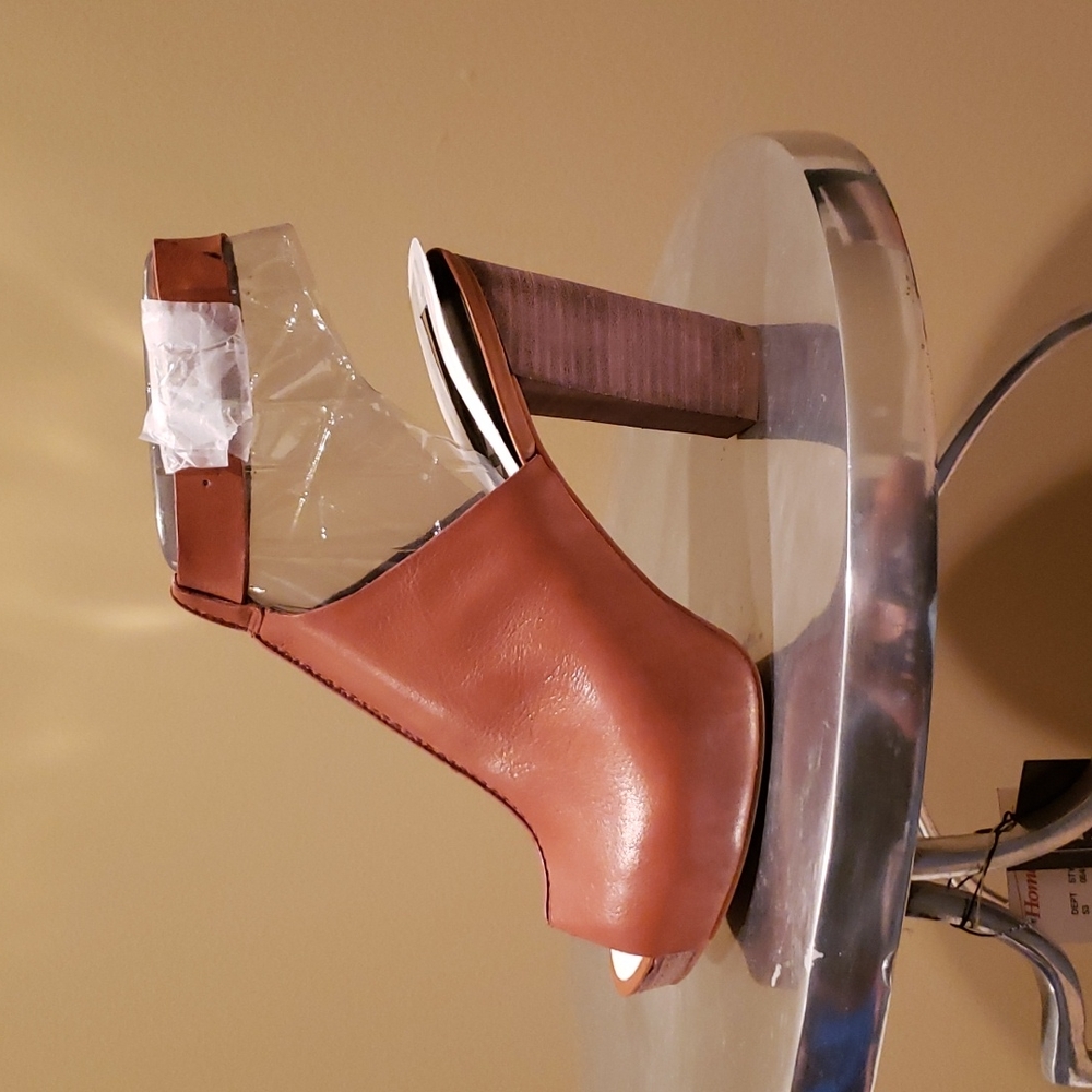 Open toe mule